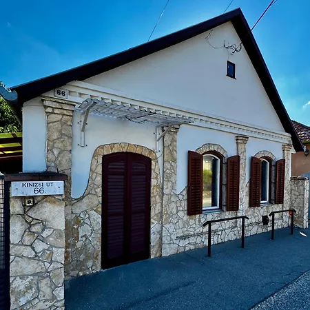 Kinizsi House Apartment Szigetszentmiklos