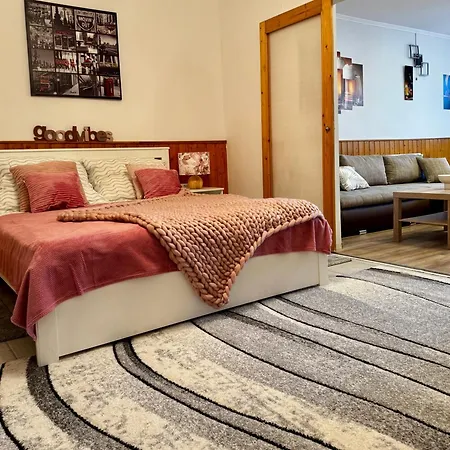 Kinizsi House Apartment